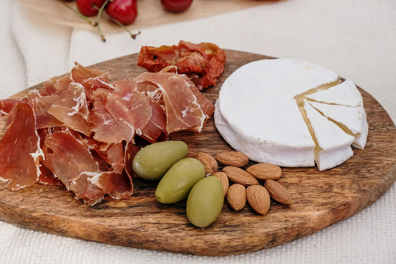 Katarina ketering – ketering meze na dasci